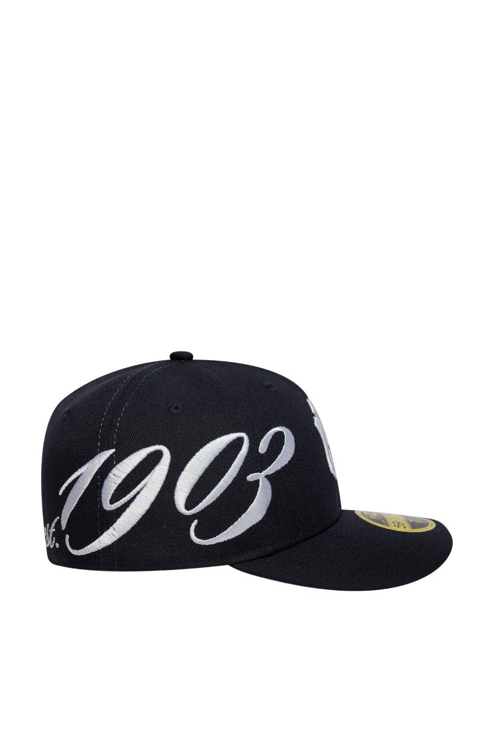 תמונה אחורית של כובע מצחייה