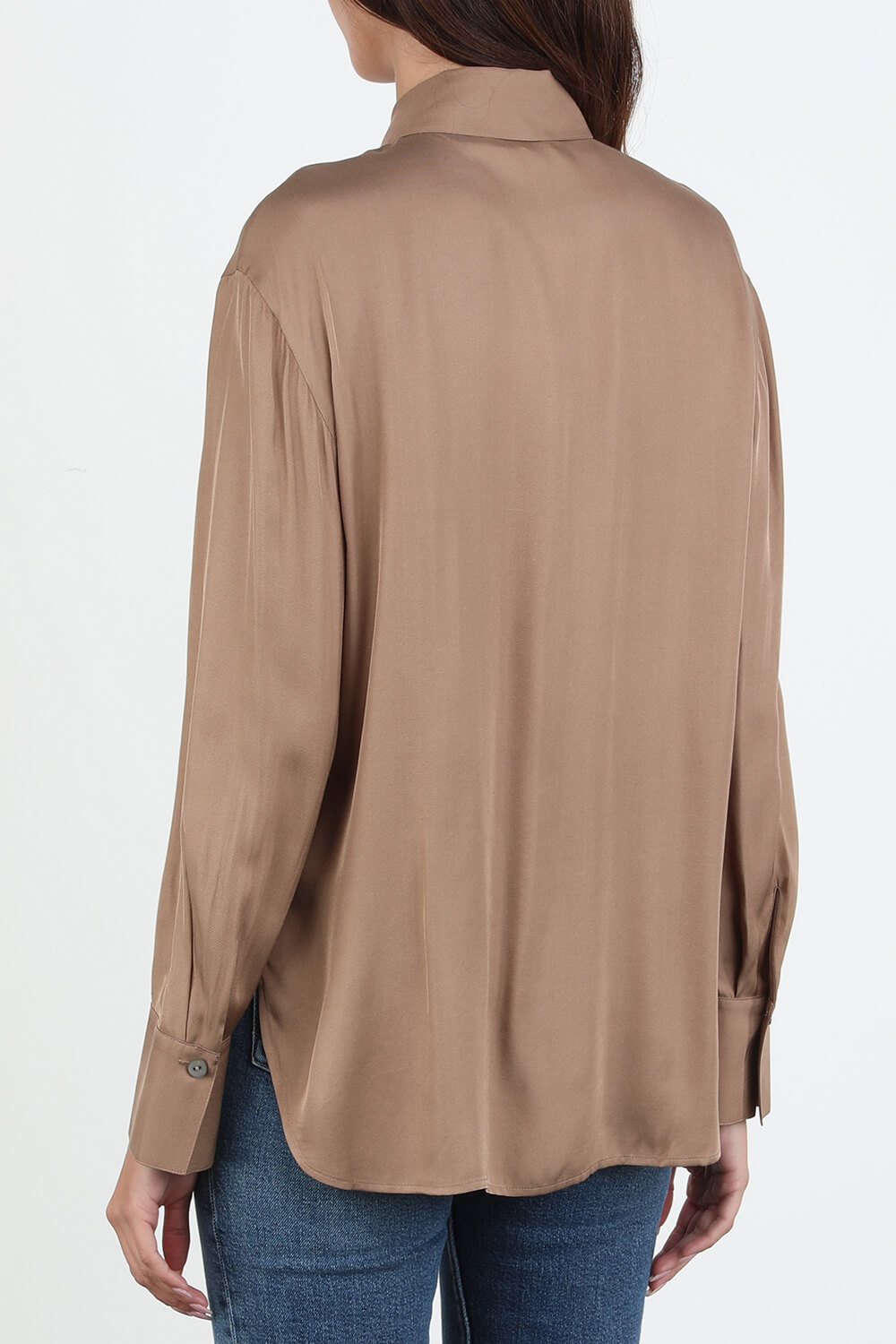 תמונת דוגמן אחורית של חולצת משי בצבע חום