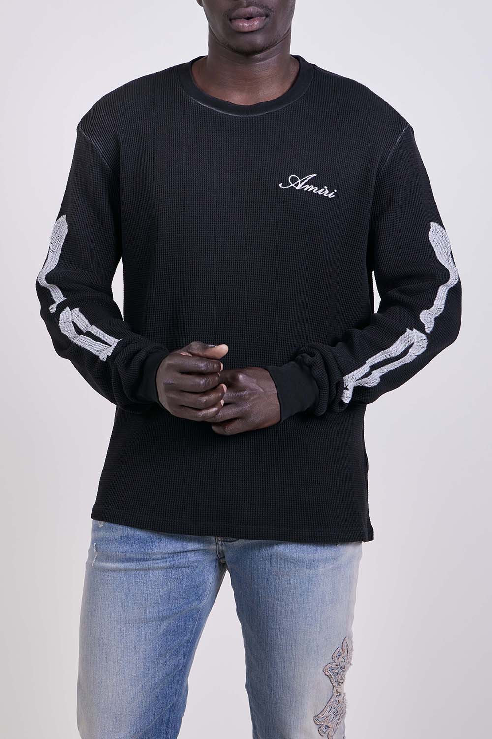 תמונת דוגמן קידמית של חולצת טי שרוול ארוך