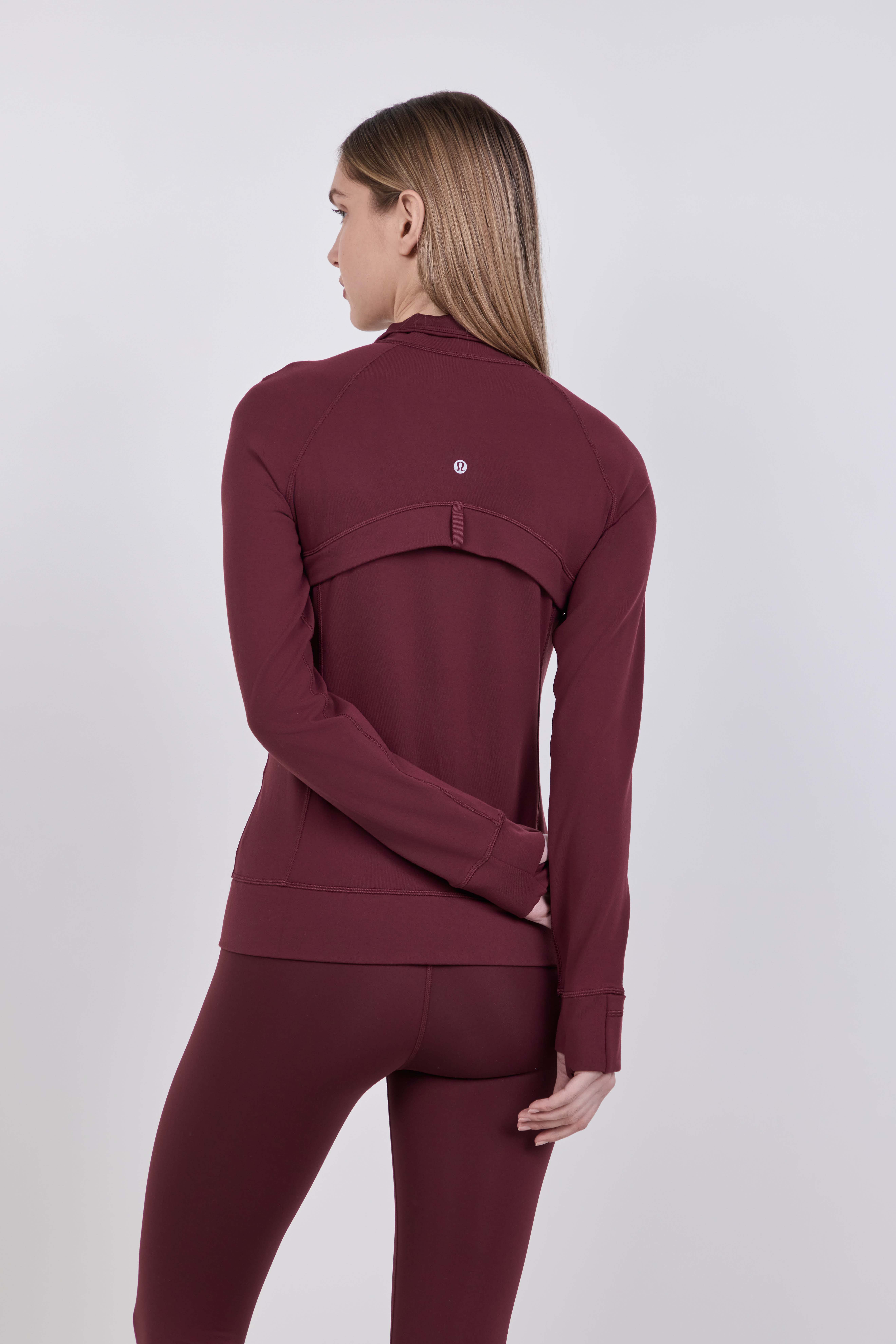 תמונת דוגמן אחורית של Define Track Jacket Luon&trade;