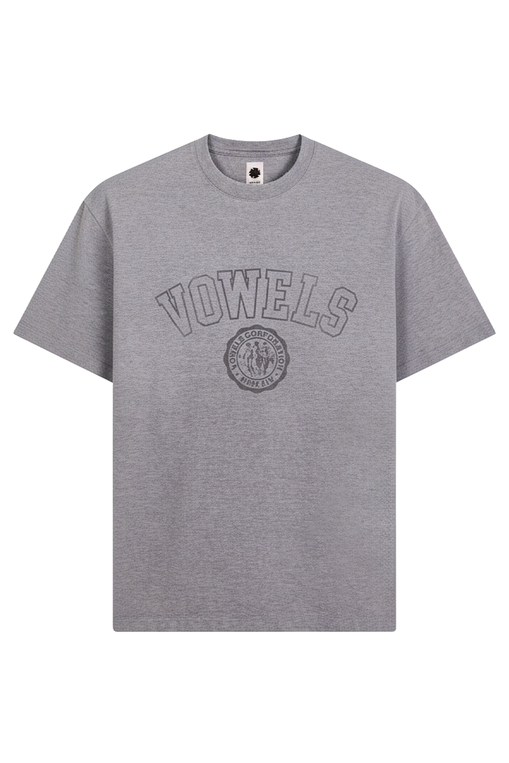 תמונה קידמית של חולצת טי