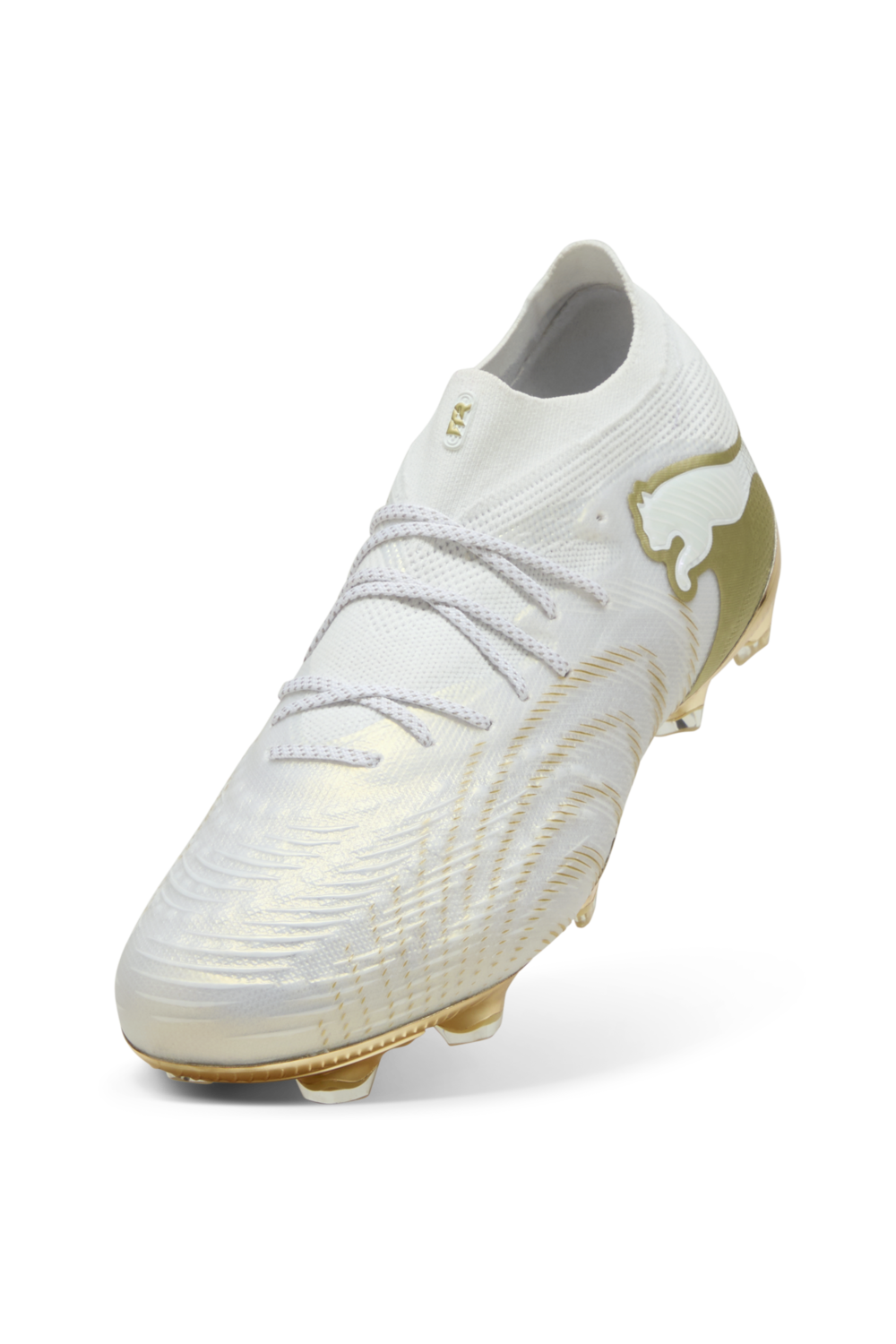 נעלי כדורגל