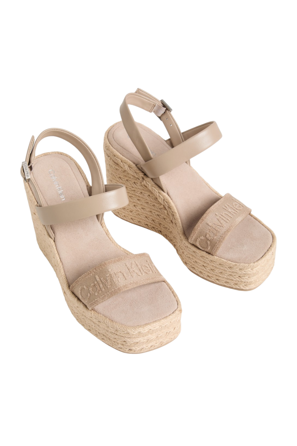 תמונה אחורית של סנדלי פלטפורמה