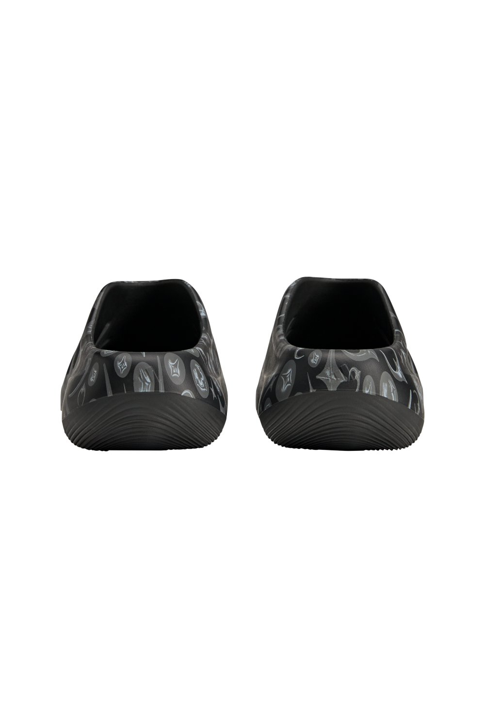 תמונת פנים של כפכפי סלייד אדידס X ת&rsquo;אג קלאב