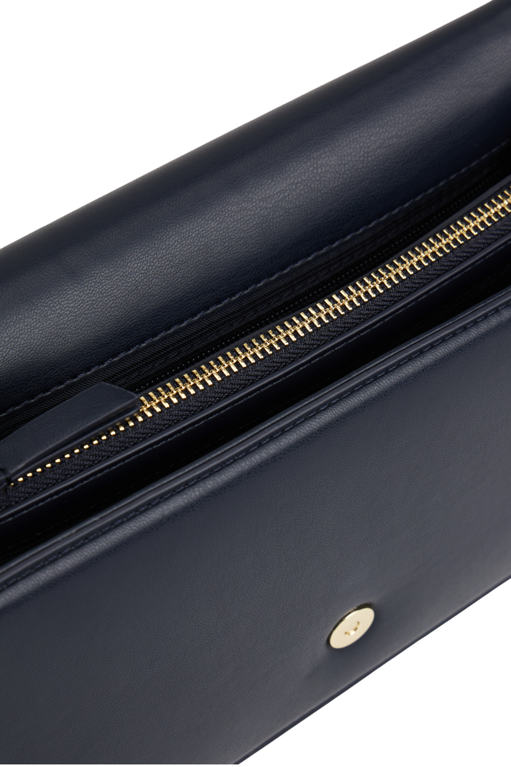 תמונת תקריב של תיק קרוסבודי