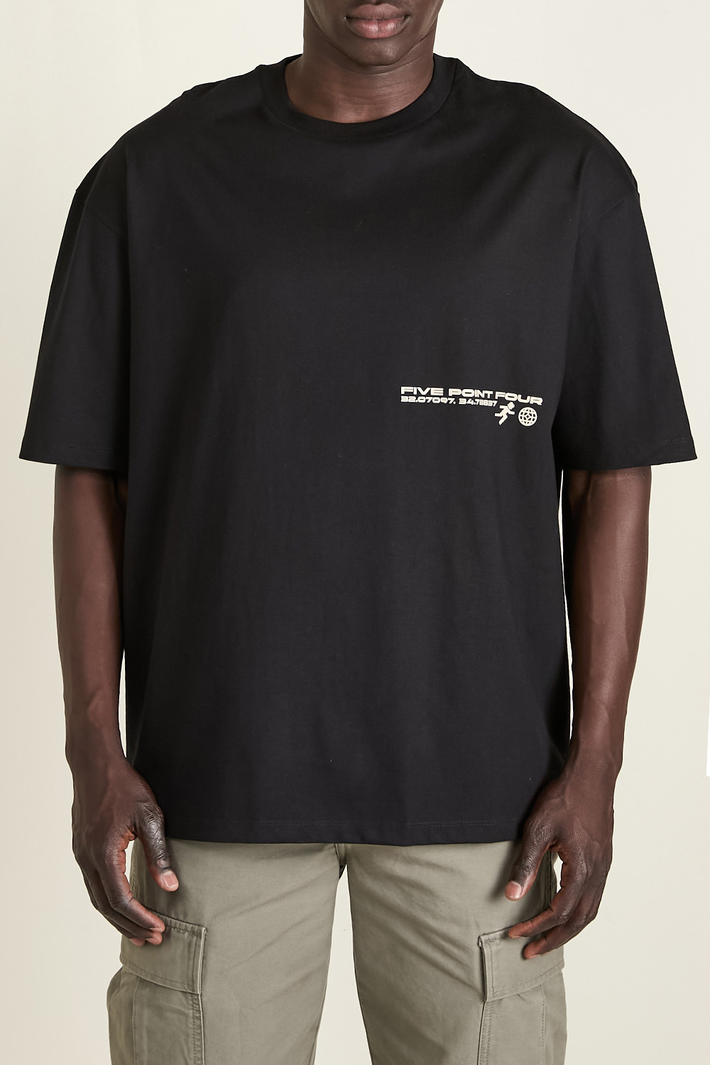 תמונת דוגמן קידמית של חולצת טי