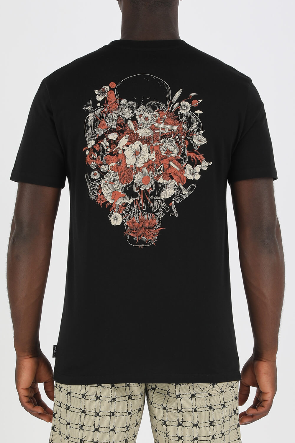 תמונת דוגמן אחורית של Fortifem Tshirt in Black