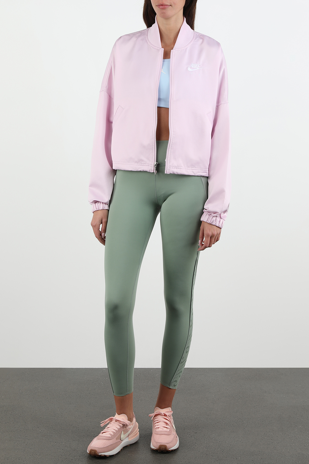 תמונת דוגמן קידמית של נעלי סניקרס וואפל וואן בצבע ורוד