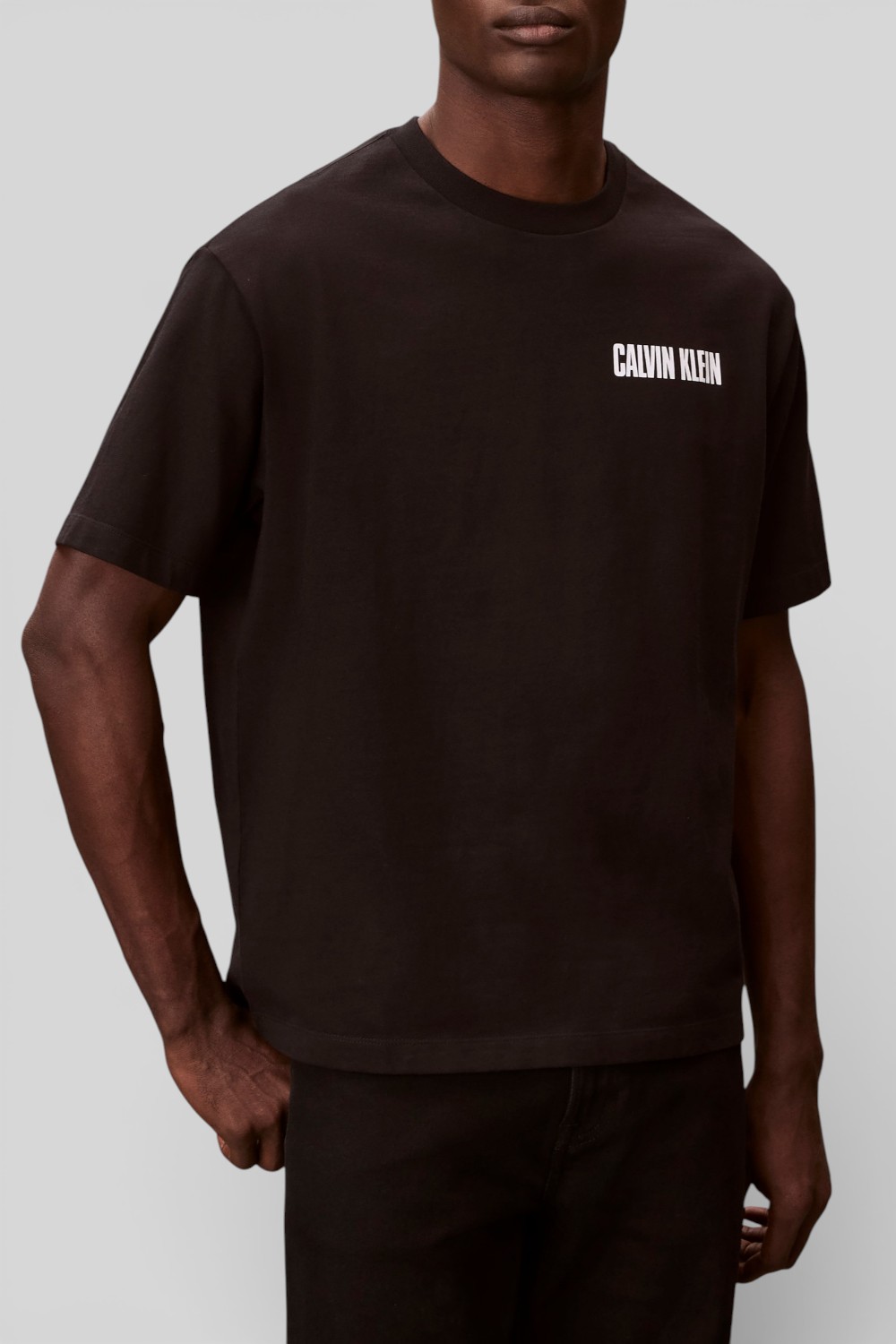 תמונת דוגמן קידמית של חולצת טי