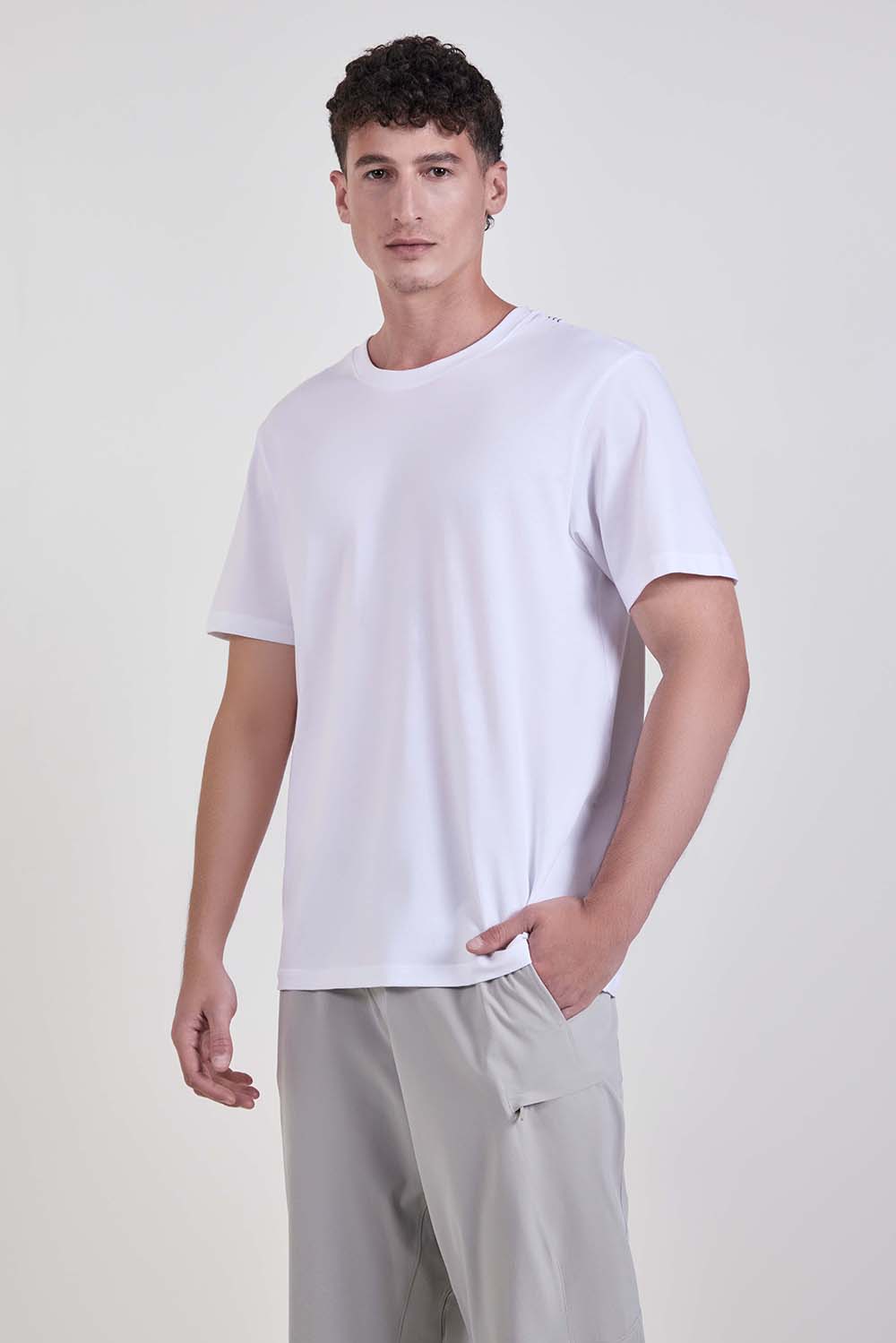 תמונת דוגמן קידמית של Zeroed In Short Sleeve Shirt