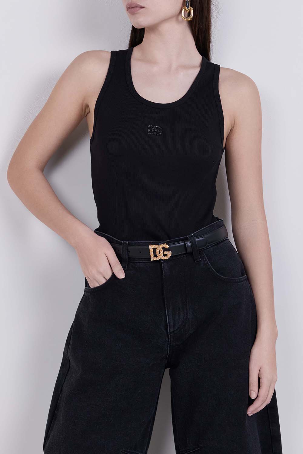 תמונת דוגמן קידמית של גופיית ריב