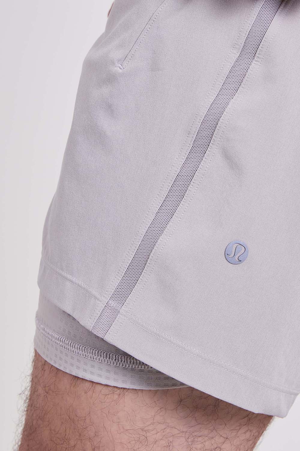 תמונת תקריב דוגמן של Pace Breaker Lined Short 7''