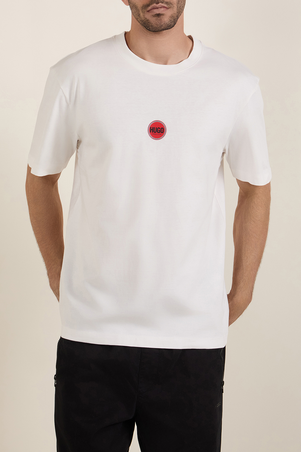 תמונת דוגמן קידמית של חולצת טי