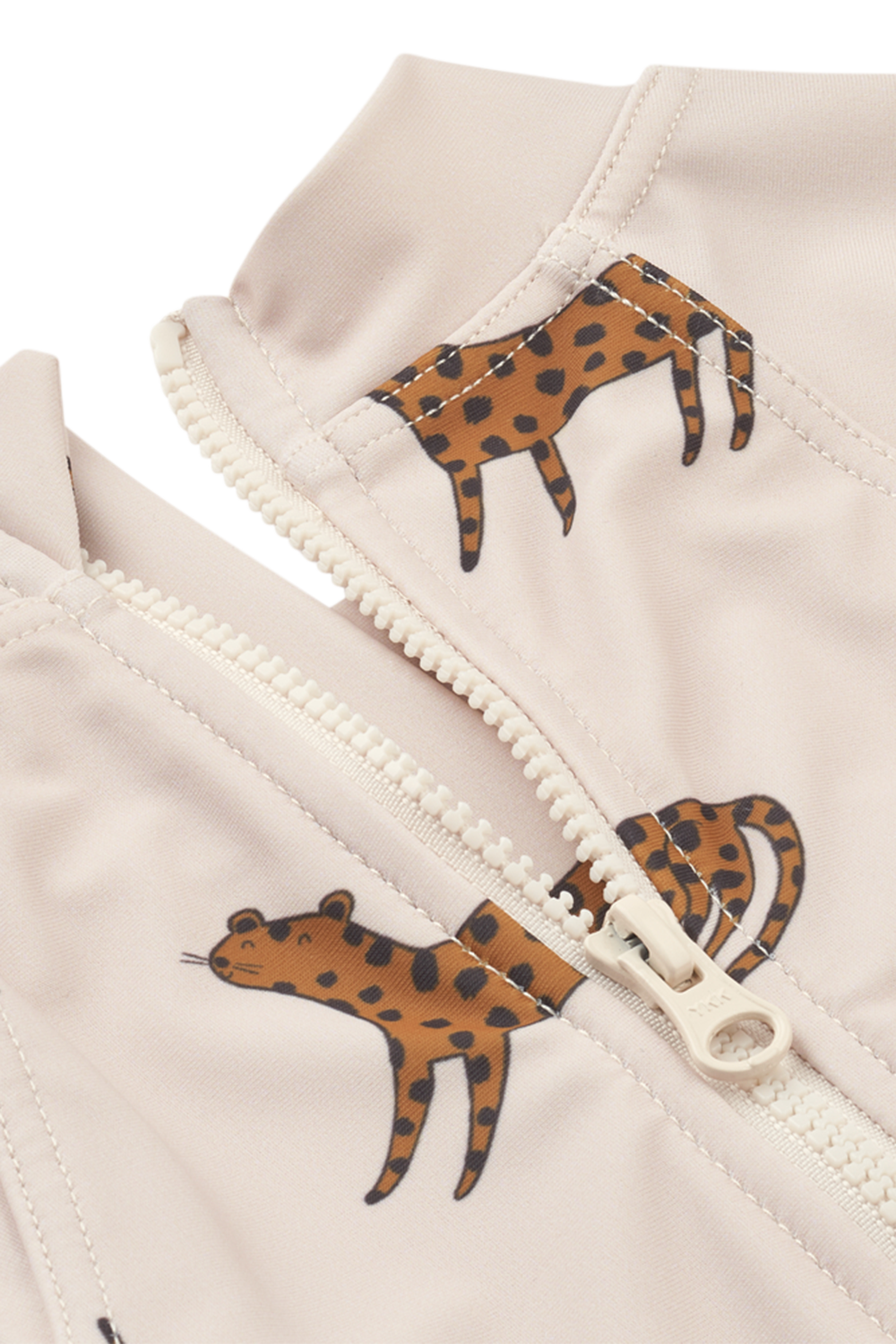 תמונת תקריב של חליפת בגד ים- גילאי 1-6 חודשים