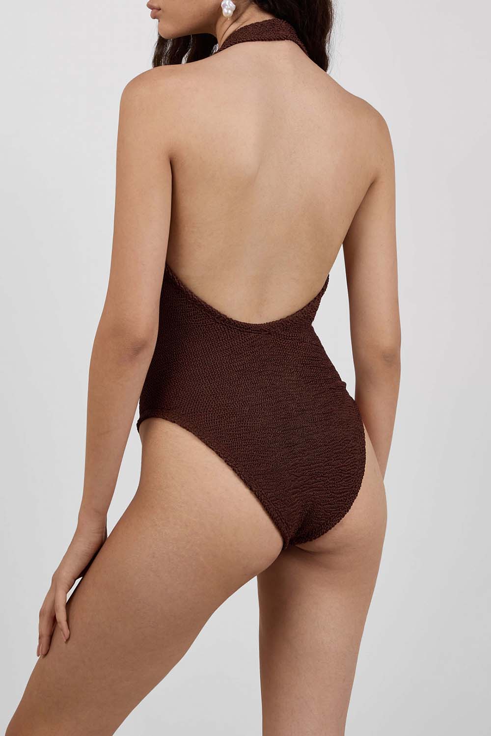 תמונת דוגמן אחורית של בגד ים שלם סנדי