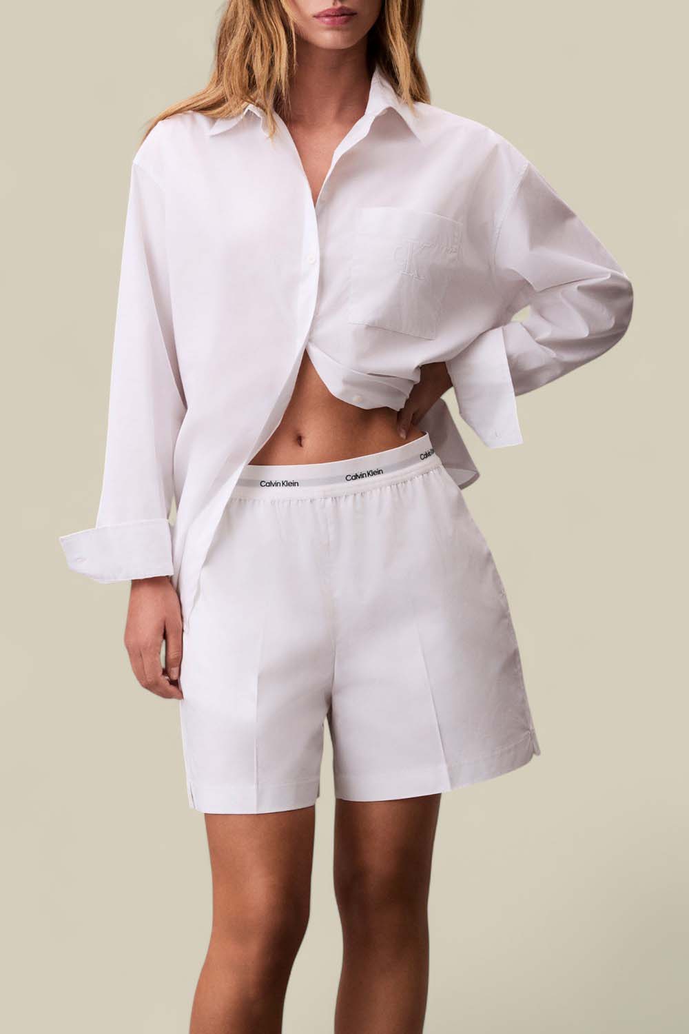 תמונת דוגמן קידמית של מכנסיים קצרים