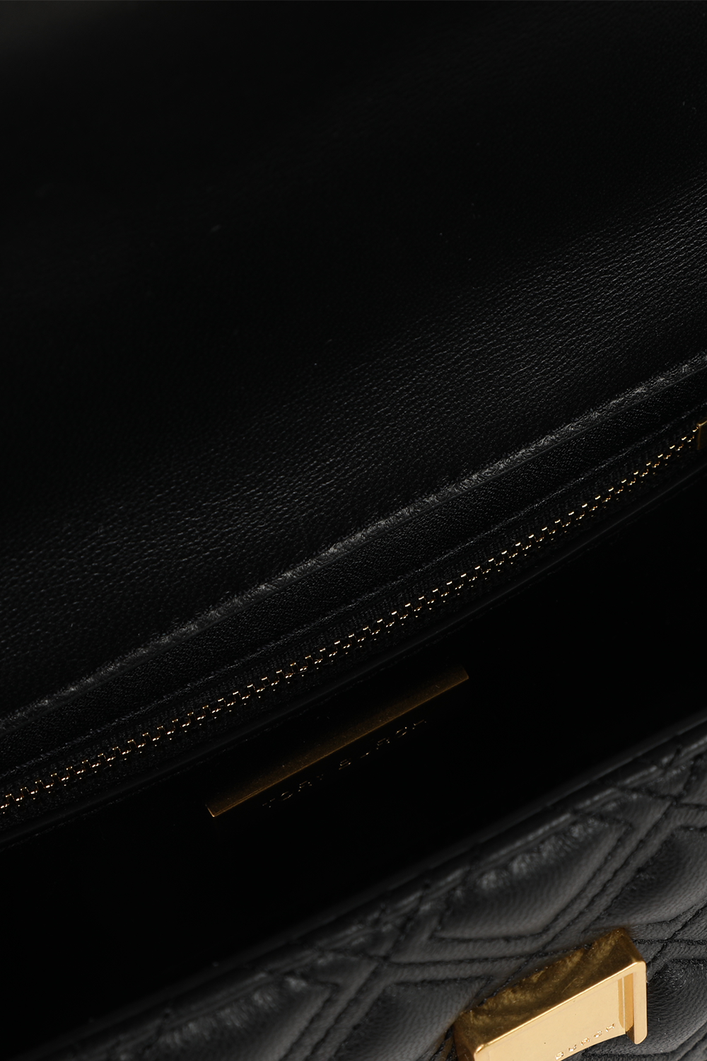 תמונת פנים של תיק כתף פלמינג בגוון שחור