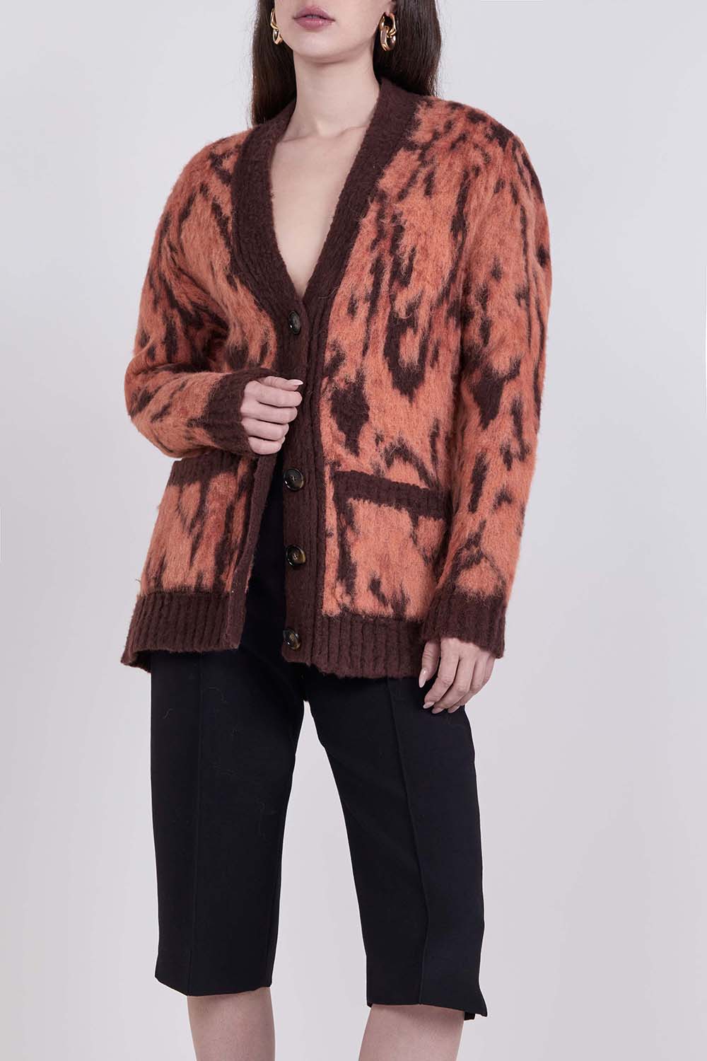 תמונת דוגמן קידמית של קרדיגן צמר