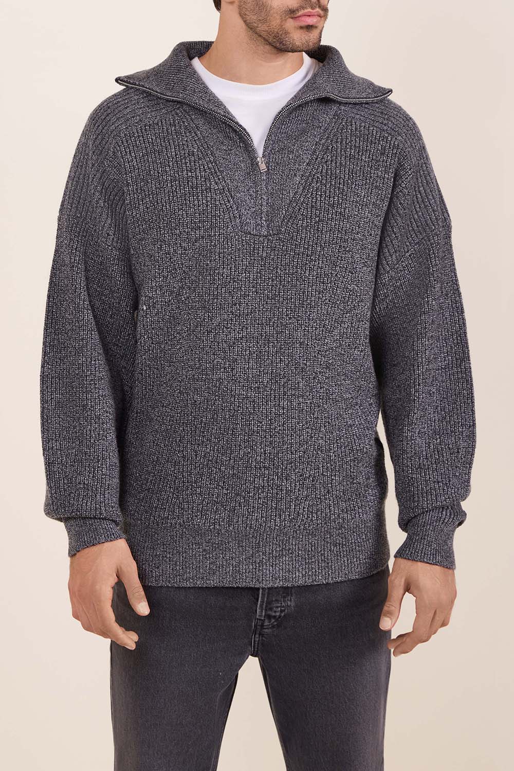 תמונת דוגמן קידמית של קרדיגן צמר מרינו