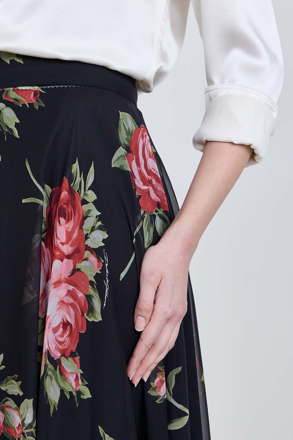 תמונת תקריב דוגמן של חצאית מידי