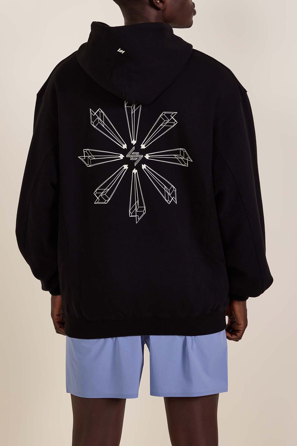 תמונת תקריב דוגמן של קפוצ'ון אוברסייז