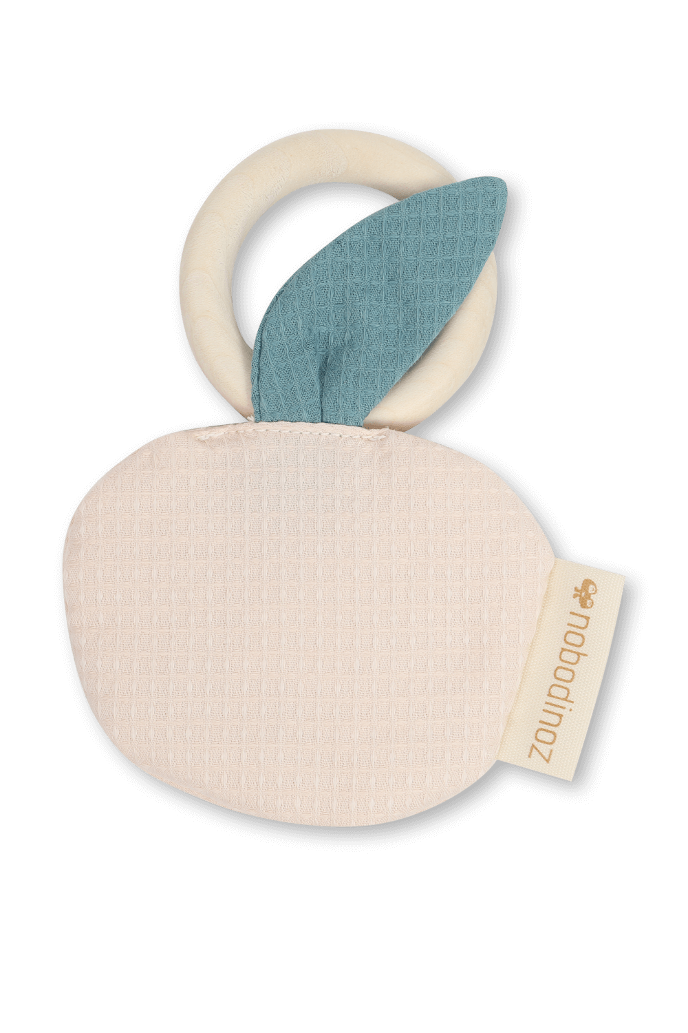 תמונה קידמית של טבעת נשיכה המחוברת לבובת תפוח בגווני ורוד וירוק