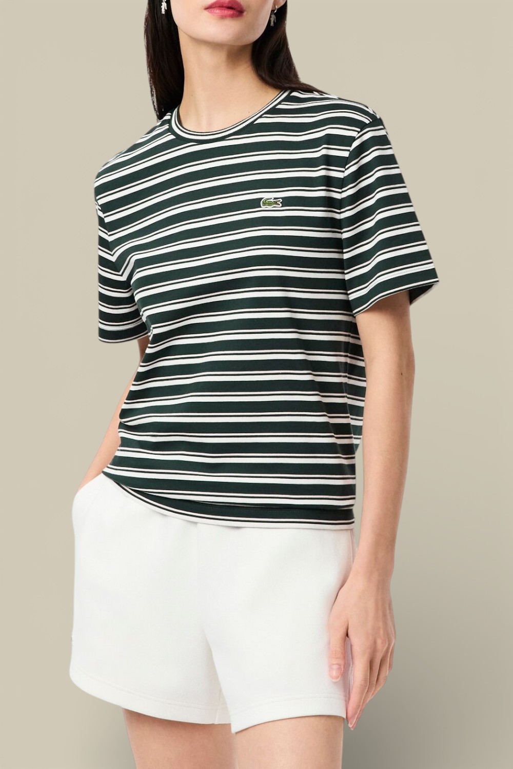 תמונת דוגמן קידמית של חולצת טי