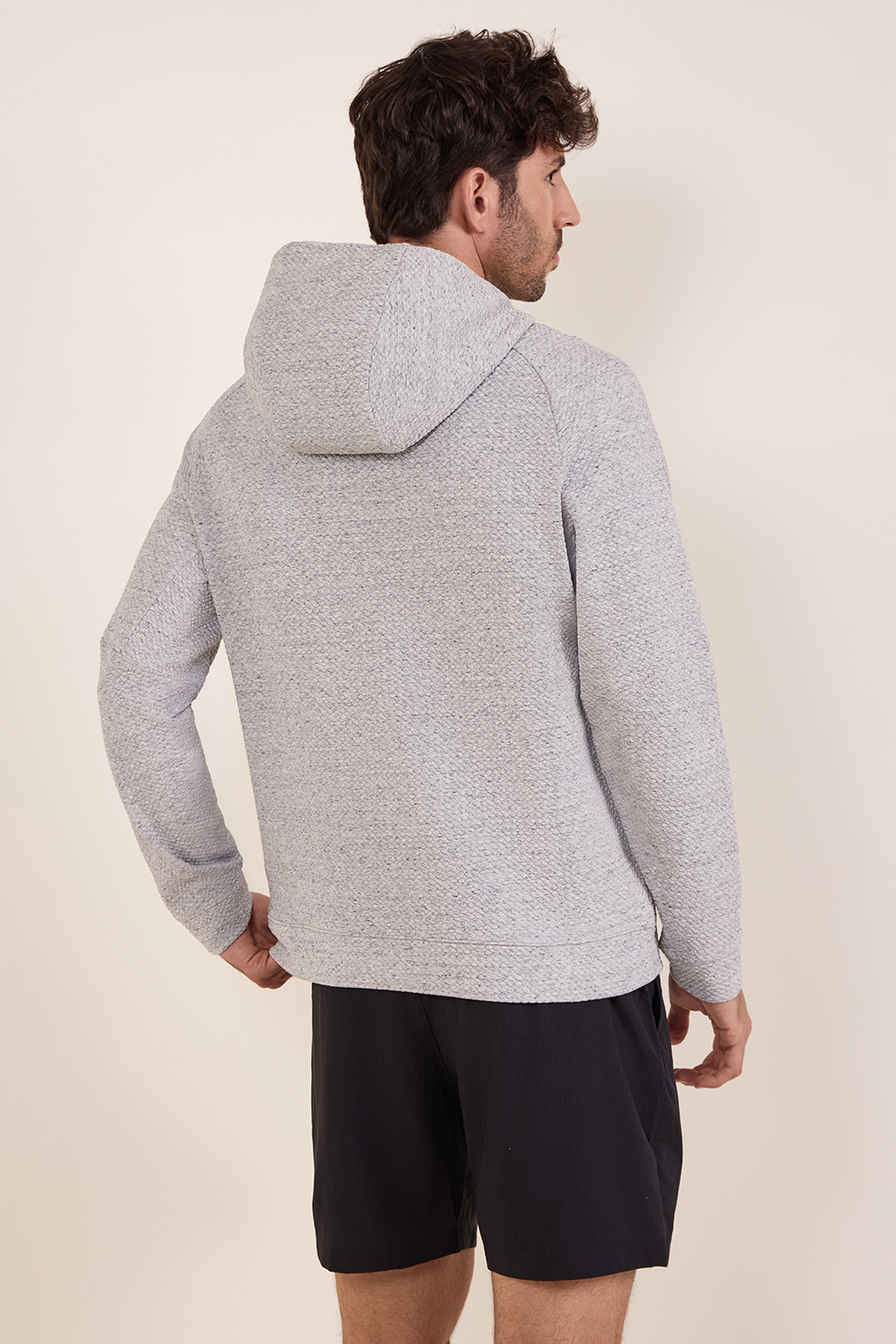 תמונת דוגמן אחורית של Textured Double-Knit Cotton Hoodie