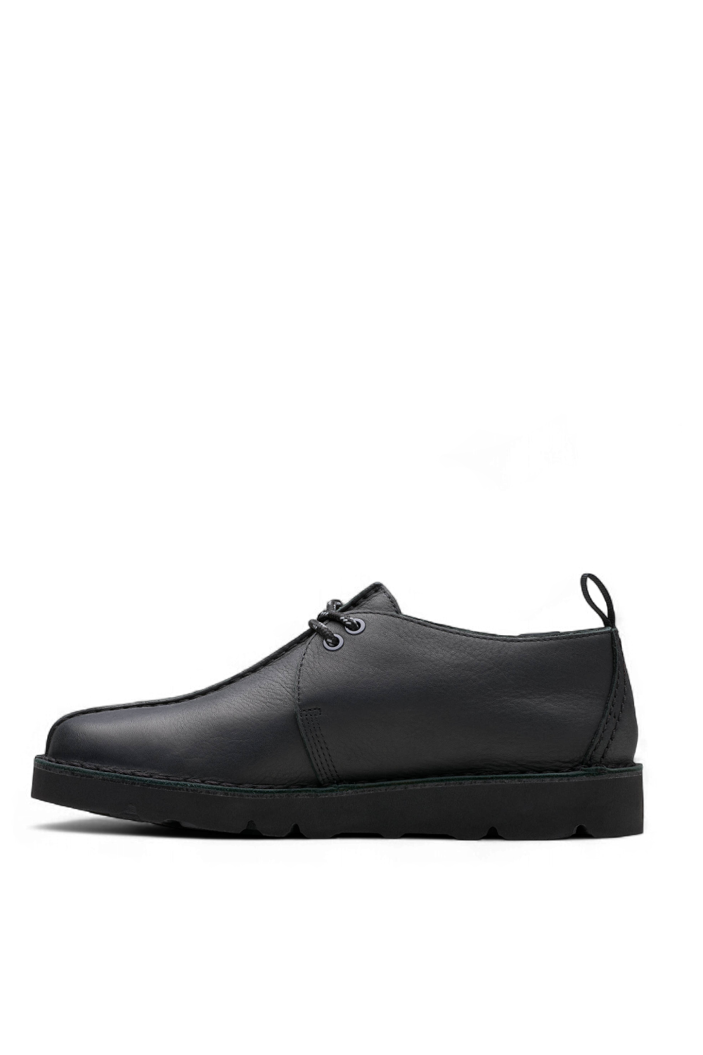 תמונה אחורית של נעלי מוקסינים דזרט