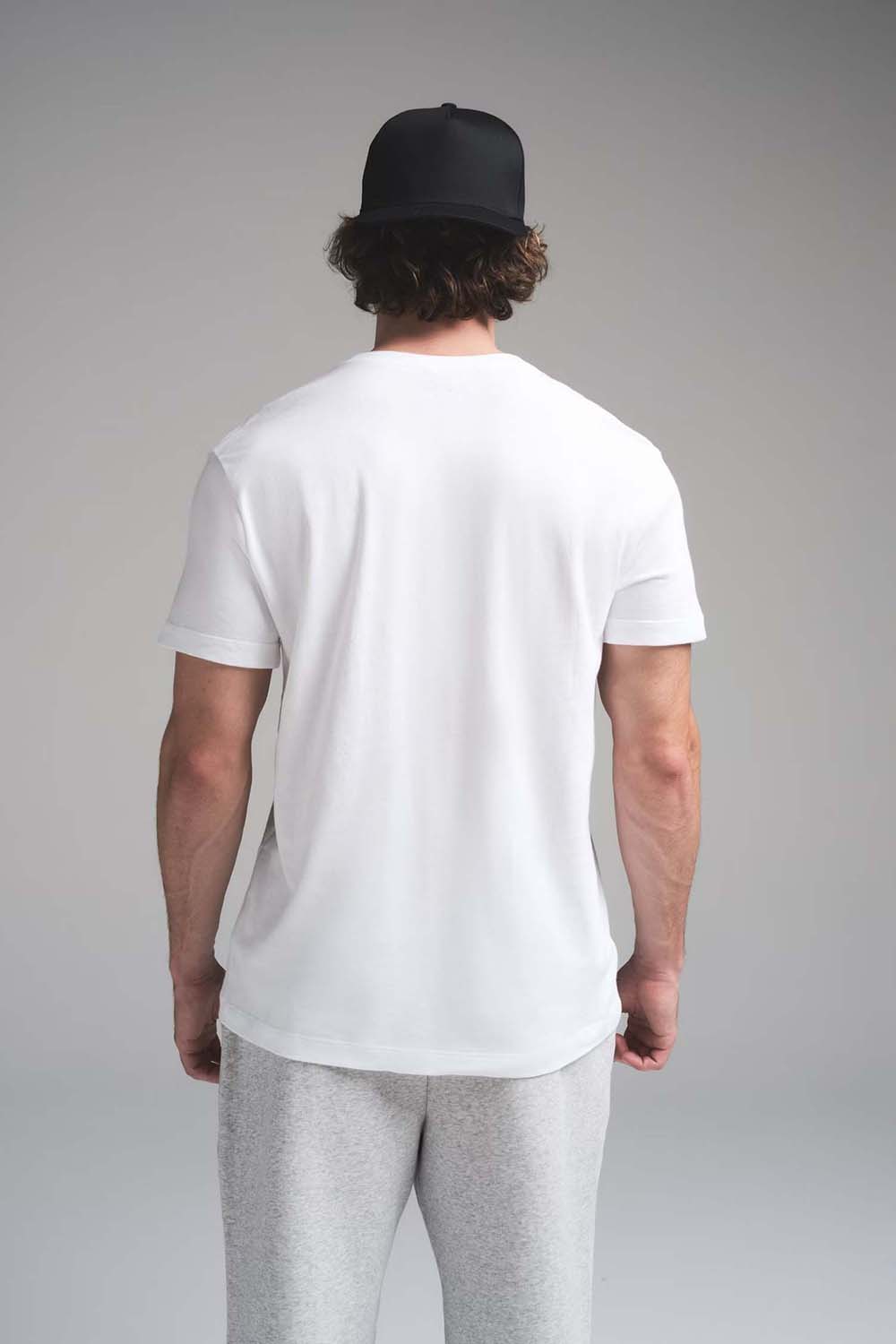 תמונת דוגמן אחורית של T-SHIRT