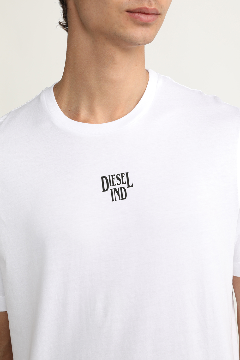 תמונת תקריב דוגמן של חולצת טי