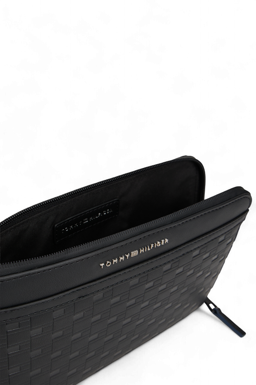 תמונת תקריב של תיק קלאץ'