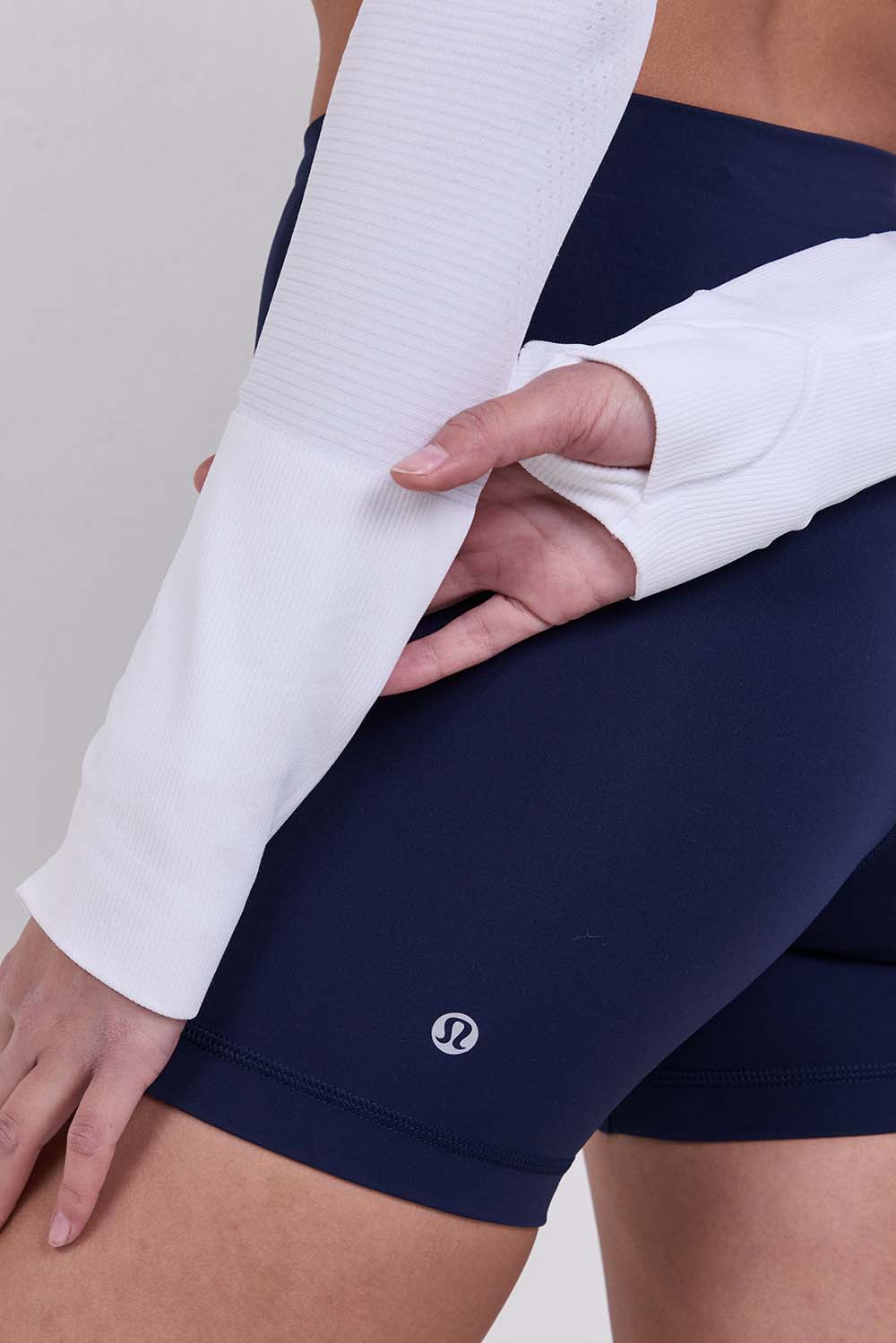 תמונת תקריב דוגמן של Wunder Train High-Rise Short 4