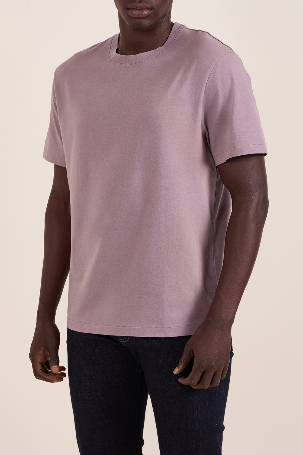 תמונת דוגמן קידמית של חולצת טי