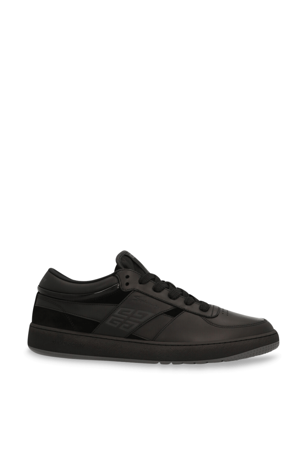 תמונה קידמית של נעלי סניקרס