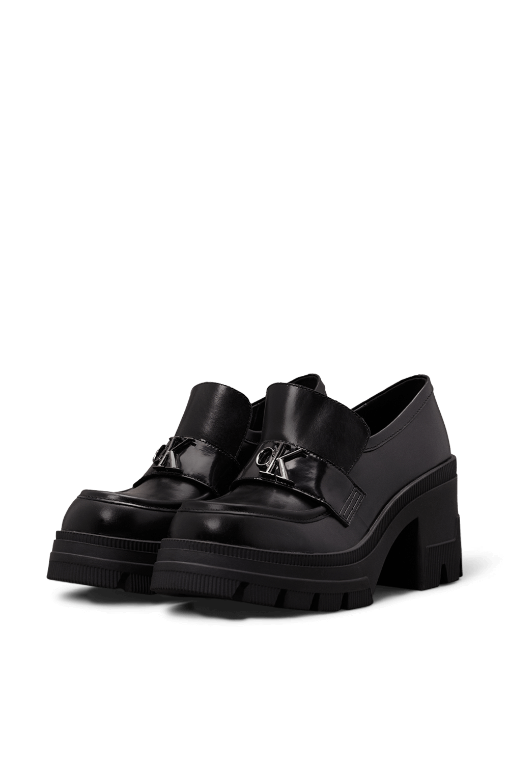 תמונת פנים של נעלי מוקסינים צ'אנקיות