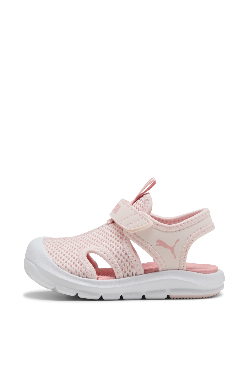 תמונה אחורית של סנדלים