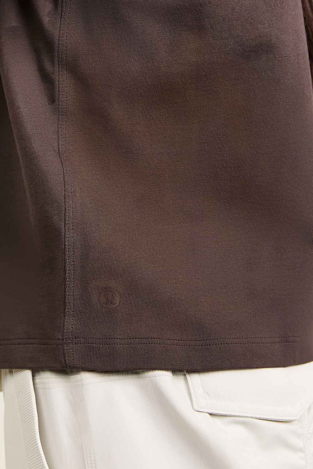 תמונת תקריב דוגמן של Relaxed-Fit Cotton Jersey T-Shirt