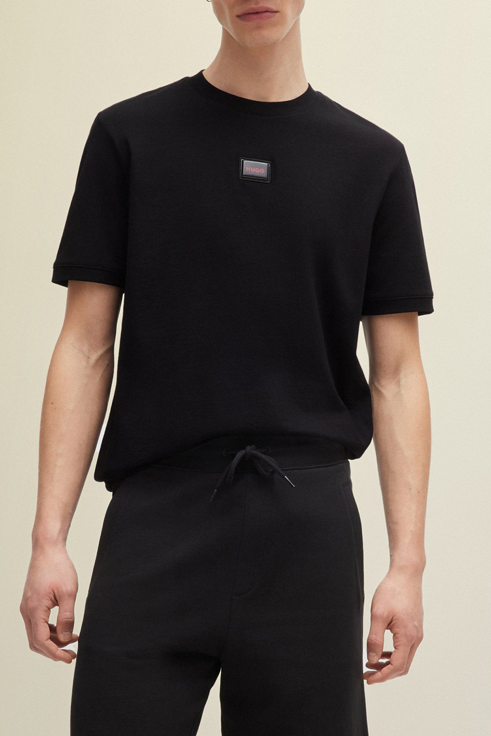 תמונת דוגמן קידמית של חולצת טי