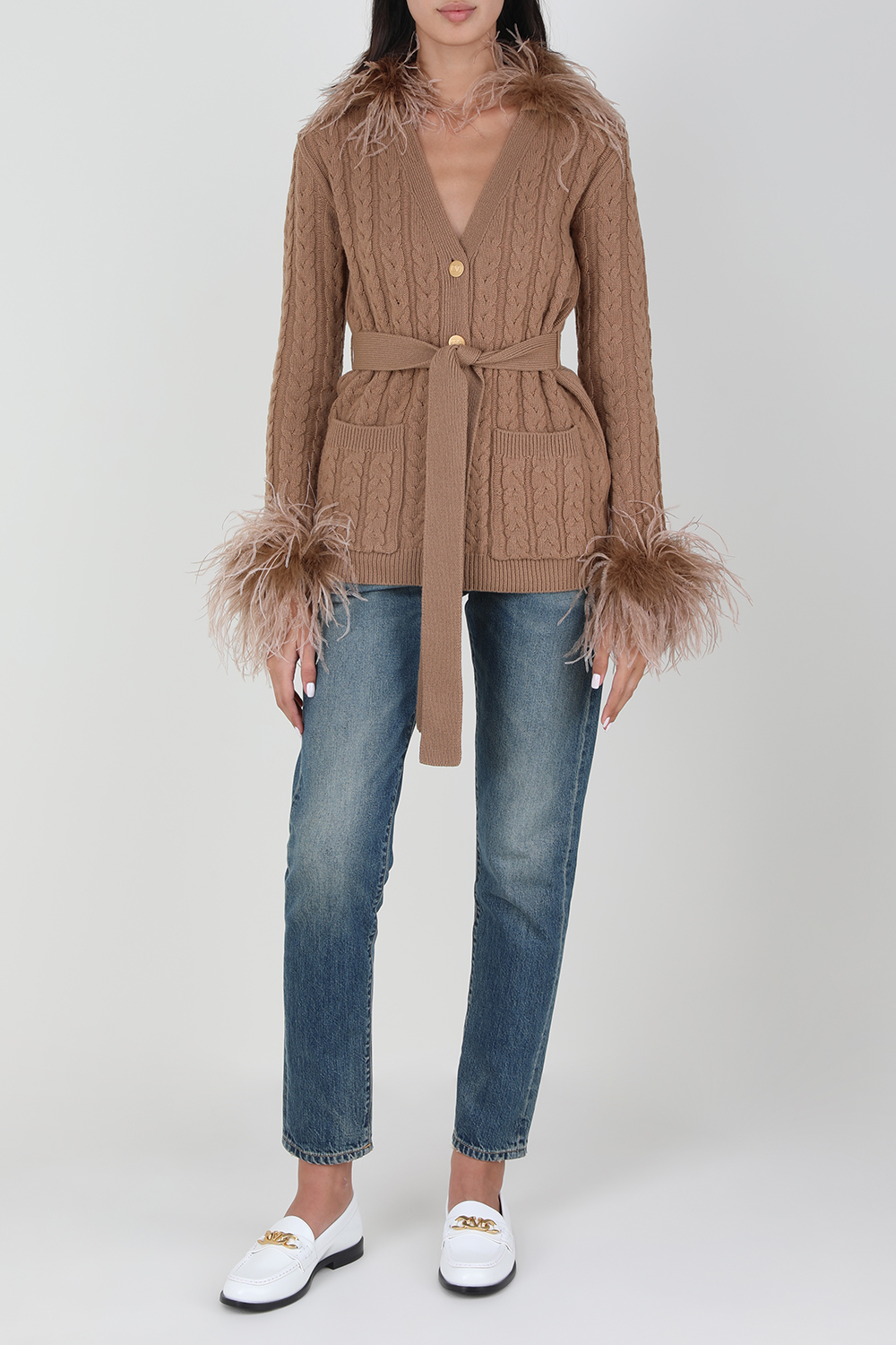 תמונת דוגמן קידמית של נעלי מוקסין מעור