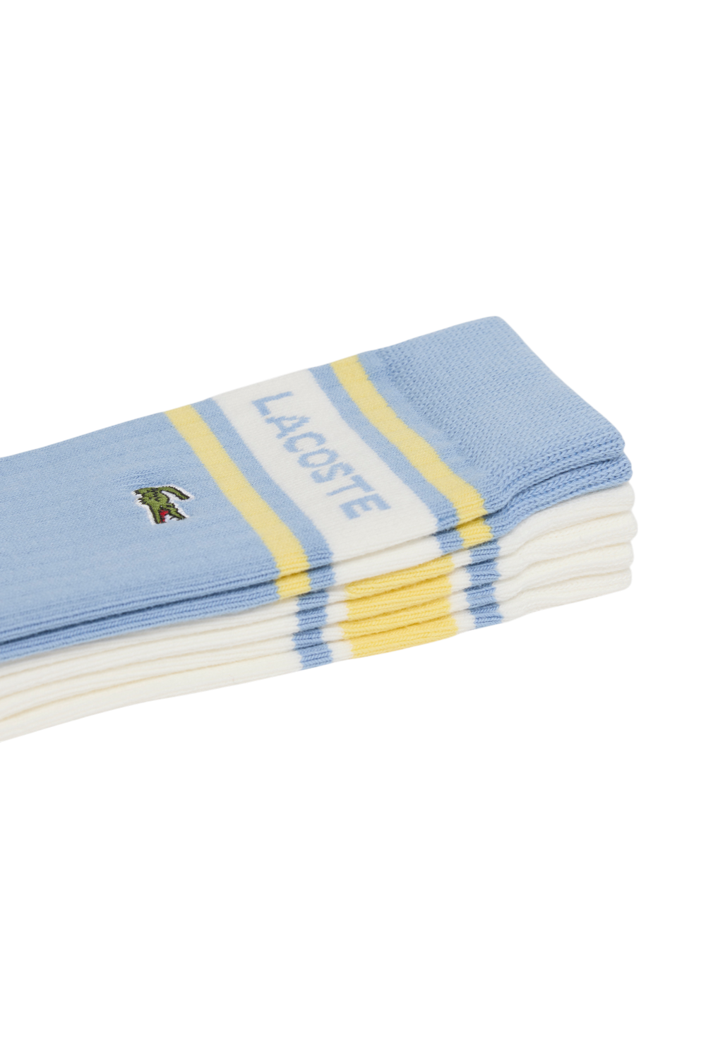 תמונת תקריב של מארז שלושה זוגות גרביים