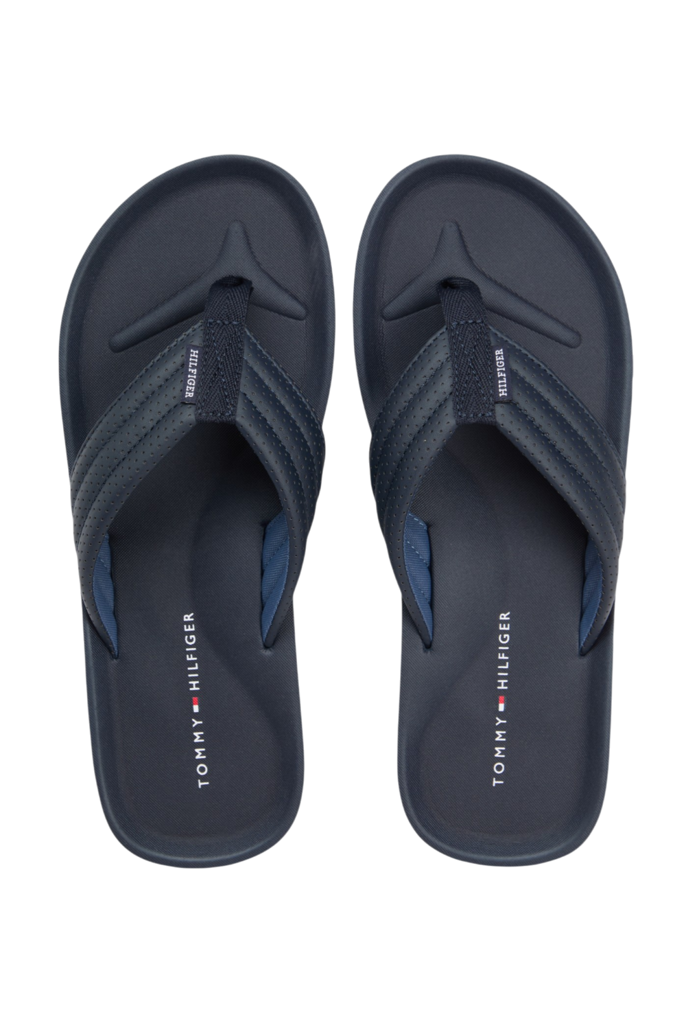 תמונת תקריב של כפכפי אצבע