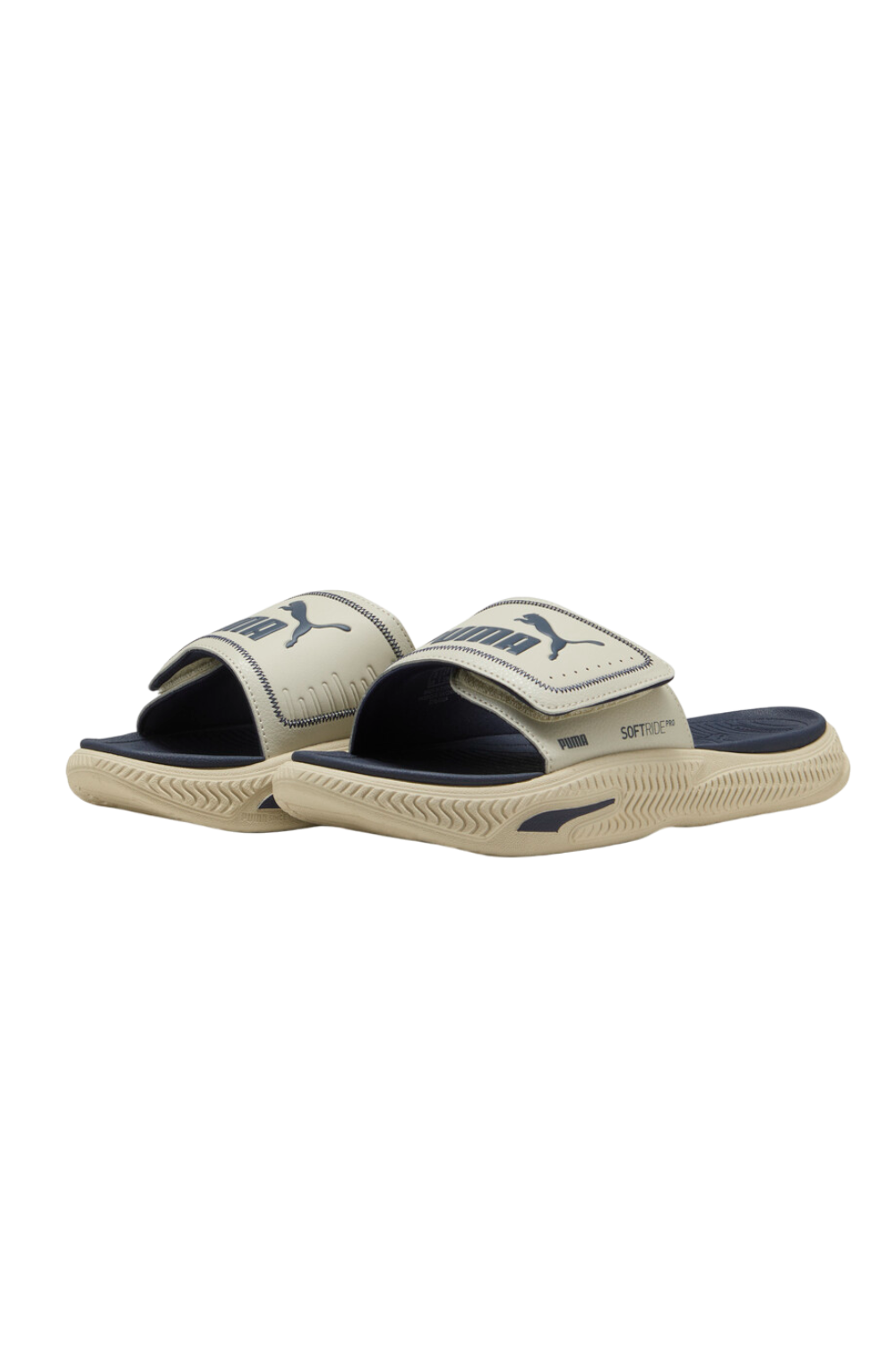 תמונת תקריב של כפכפי סלייד