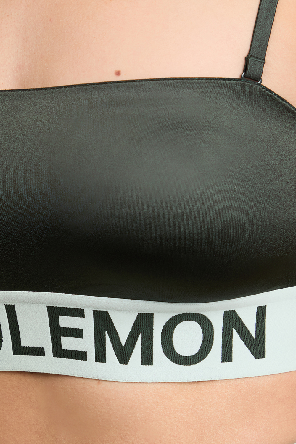 Satin Shine Logo Train Bra