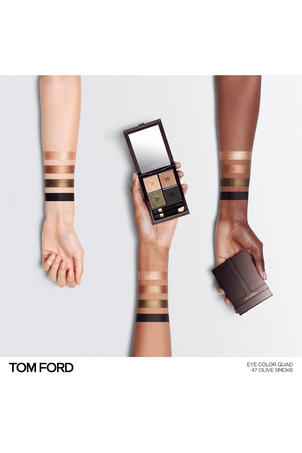 תמונת תקריב של EYE COLOR QUAD CREME 47 Olive Smoke