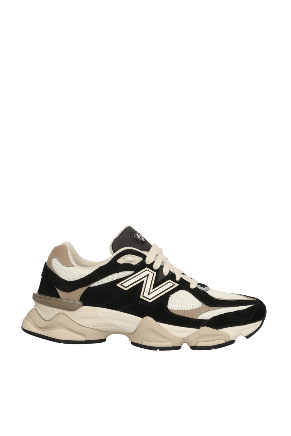 תמונה קידמית של נעלי סניקרס 9060