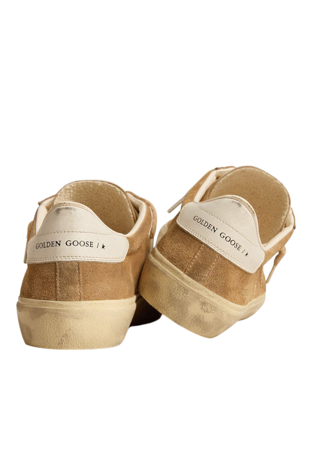 תמונת פנים של נעלי סניקרס