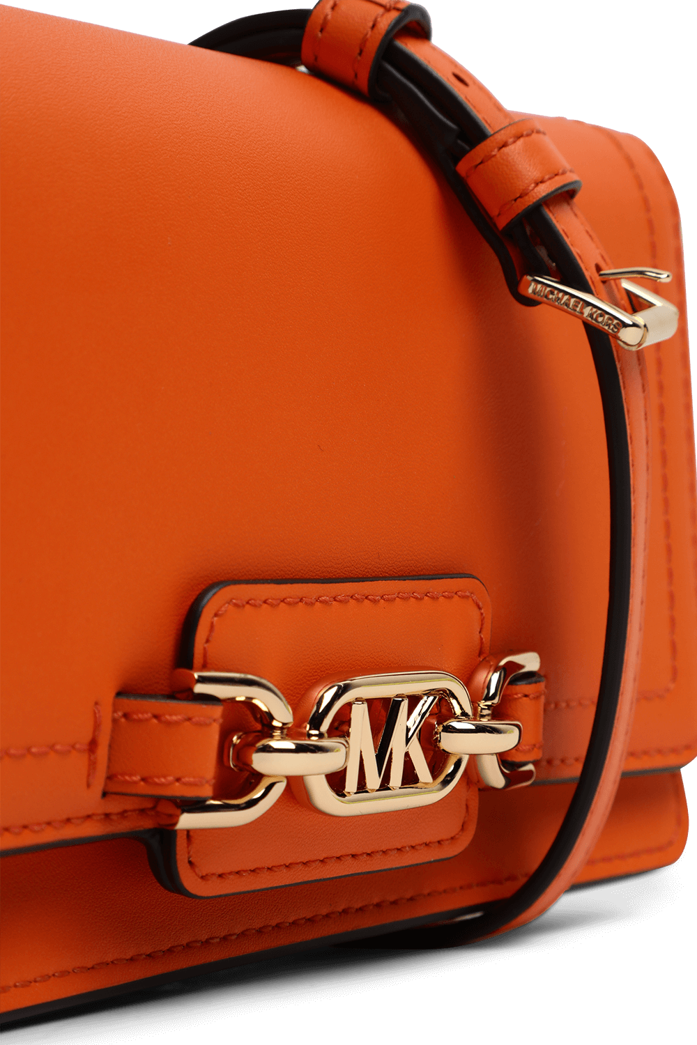 תמונת תקריב של ארנק מעור