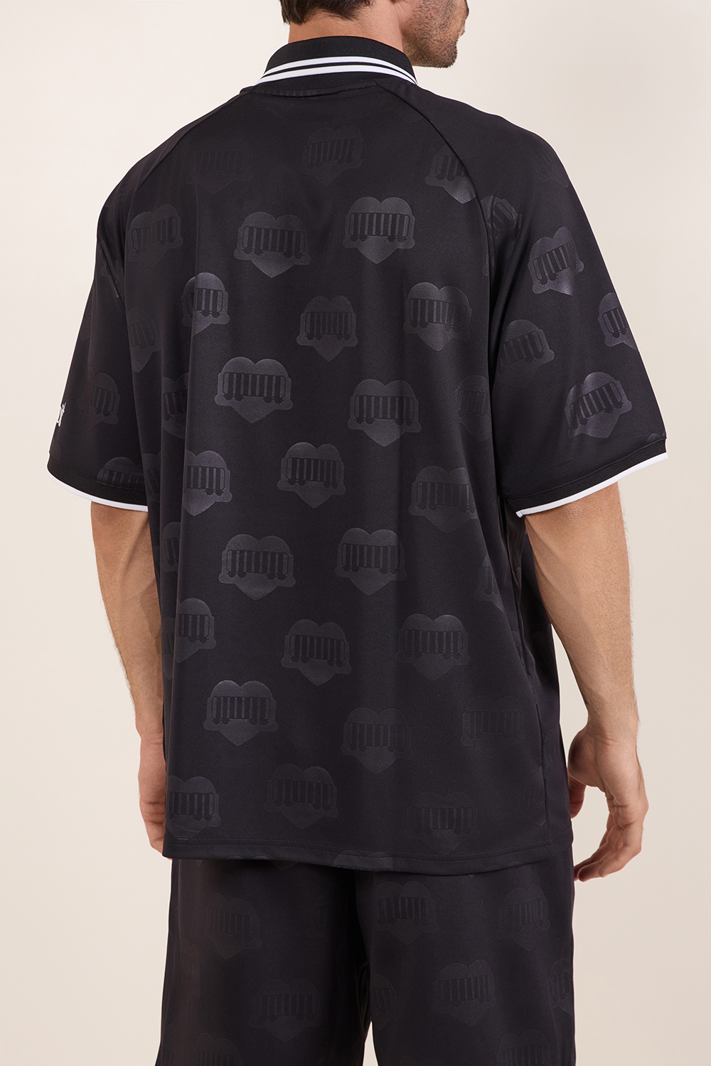 תמונת תקריב דוגמן של חולצת פוטבול