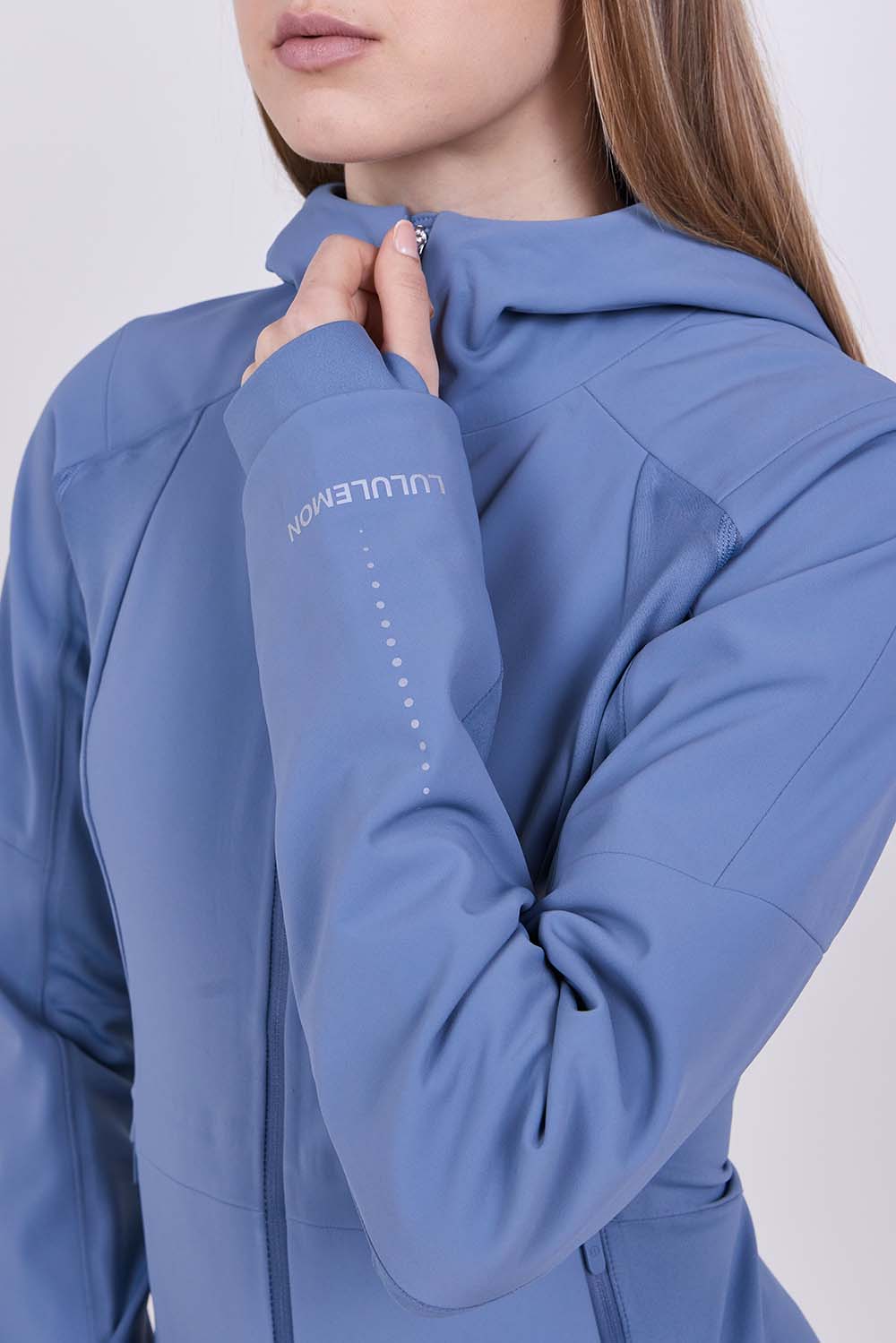 תמונת תקריב דוגמן של Women's Cross Chill Performance Jacket